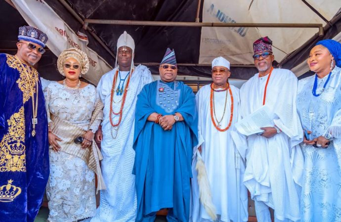 Owa Ijesha Picked Oyin-Honey