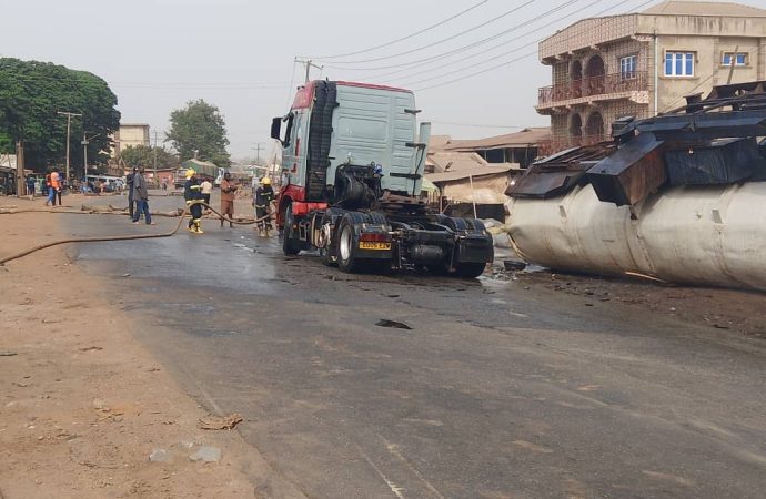 Petroleum Tanker Carrying 50,000 Litres Loses Control In Oyo [PHOTOS]