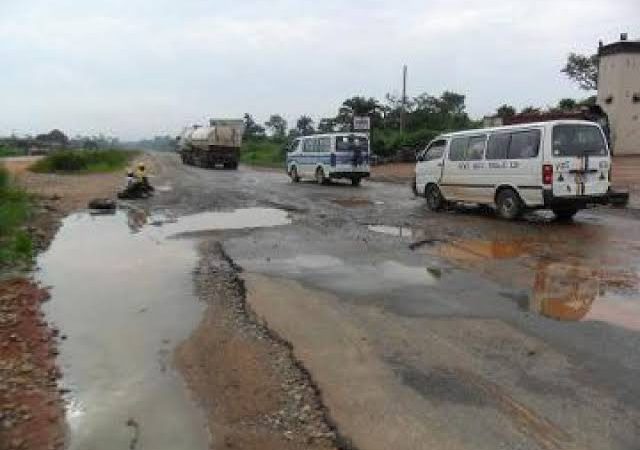 FG Re-awards Ibadan-Ife-Ilesha Road To New Contractor