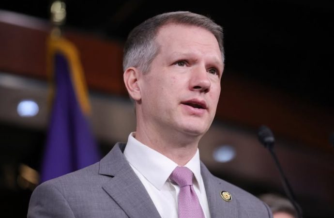 US Lawmaker Unveils Resolution Condemning Alleged Persecution Of Christians In Nigeria