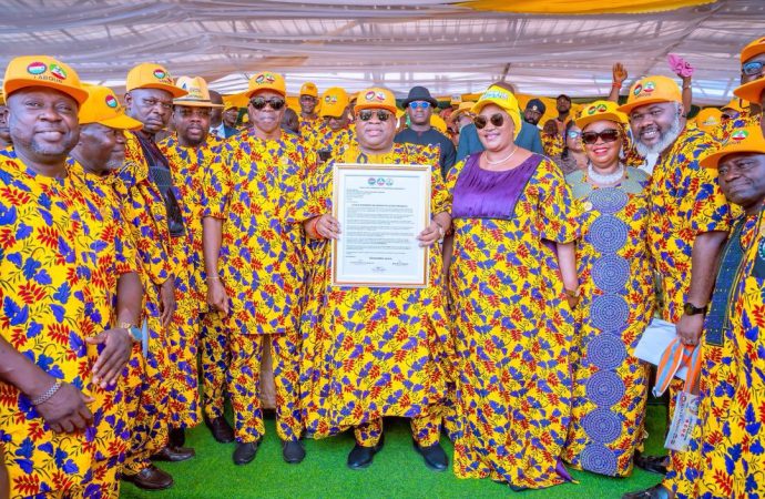 ‎Osun Workers Endorse Adeleke For Second Term, Commend Welfare Reforms  ‎