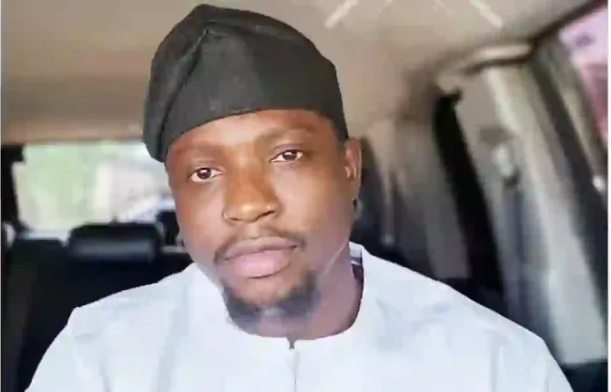 ‘You Are A Very Stupid Old Man’ – VeryDarkMan Attacks Tinubu’s Aide