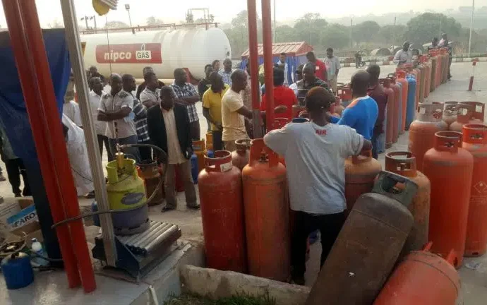 FG Holds Emergency Meeting Over Price Of Cooking Gas