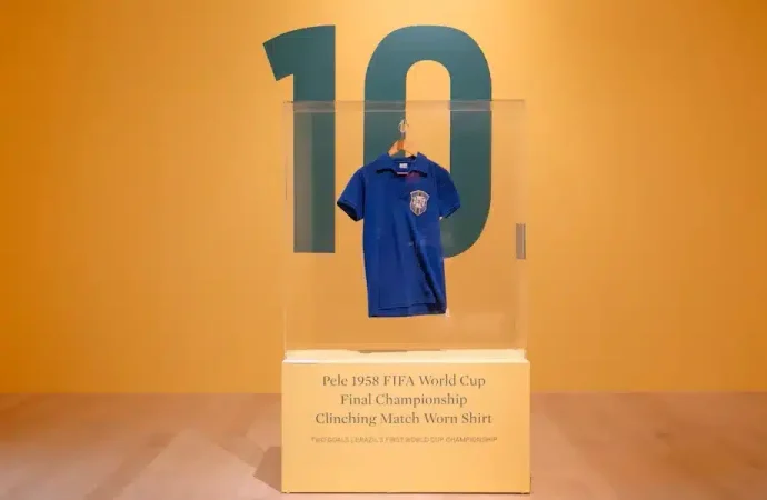 Pelé’s 1958 FIFA World Cup Final Shirt Sells For $4.9m