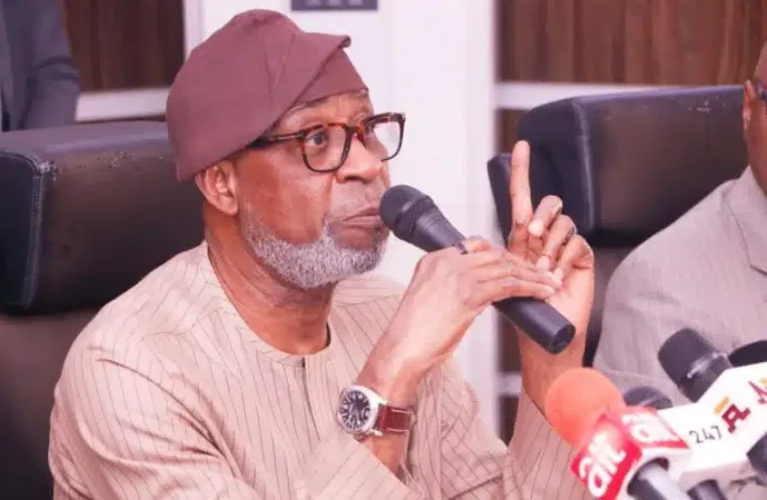 FG Addresses Claims Of Handing Nigeria’s Mineral Wealth To China