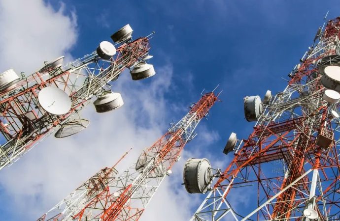FG Begins Plans To Deploy 3,700 Telecom Towers Across Rural Nigeria
