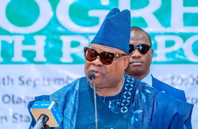 Osun: Adeleke Reaches Out To Akande, Aregbesola, Oyinlola As Oyetola, Oyebamiji Shun Phone Calls