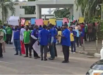Workers Block Abuja Hotel, Protest Alleged Unfair Labour Practices