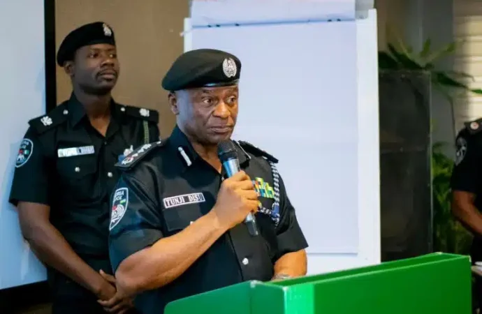 Osun Election: Police Issue Warning To Thugs, Vote-buyers, Ban Amotekun, Vigilantes