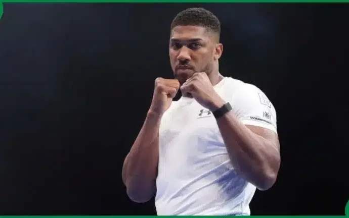 Anthony Joshua Yet To Sign Tyson Fury Fight Contract