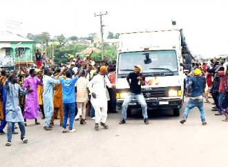 Panic In Osogbo As Discount Food Store Disappears After Collecting Customers’ Money