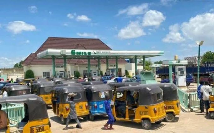 Sleepless Nights, Long Queues: Ibadan Tricycle Operators Groan Over CNG Scarcity