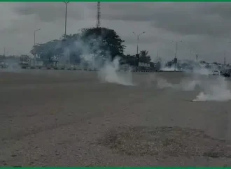 Police Fire Tear Gas to Disperse #EndSARS Memorial at Lekki Tollgate