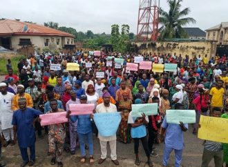 Osun APC Grassroots Group Holds Rally In Osogbo, Threatens Protest at Party HQ In Abuja