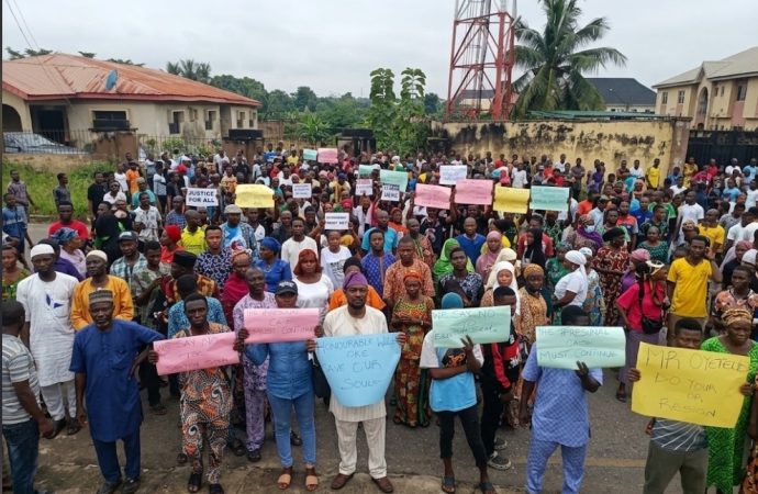 Osun APC Grassroots Group Holds Rally In Osogbo, Threatens Protest at Party HQ In Abuja
